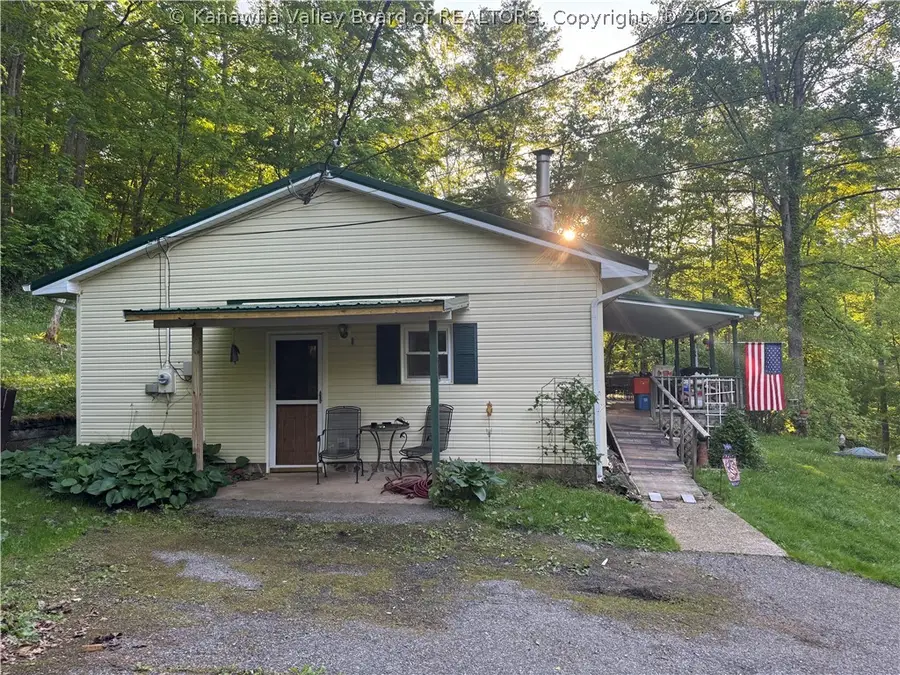 542 Hughart Drive, Charleston, WV 25312 - #2