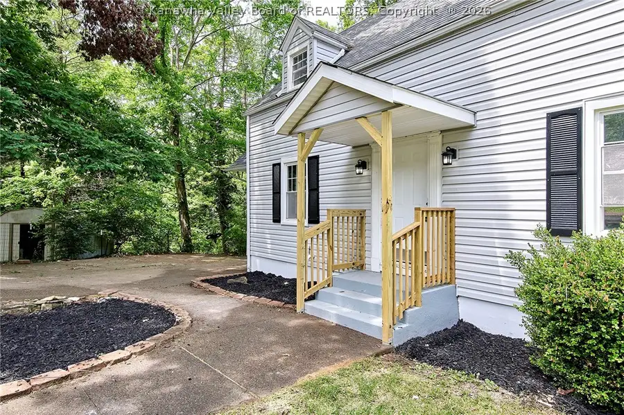 914 Mcqueen Boulevard, Saint Albans, WV 25177 - #2