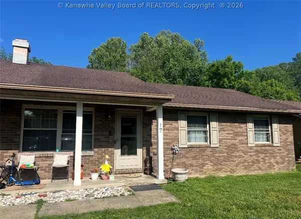 17 Colonial Court, Barboursville, WV 25504