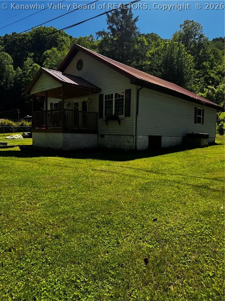 3728 Garrett Fork Road, Chapmanville, WV 25508 - #2