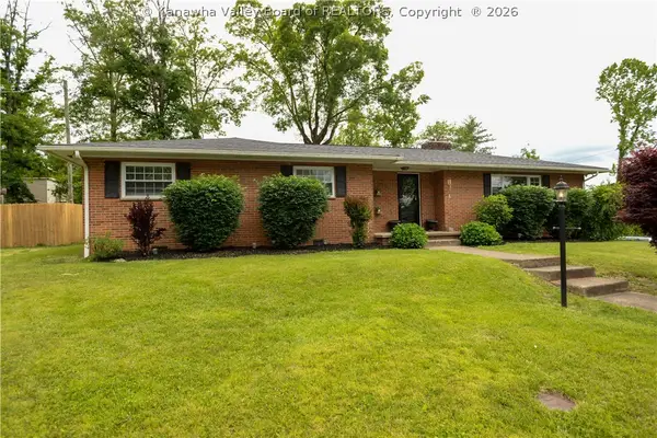 941 S Walnut Street, St Albans, WV 25177