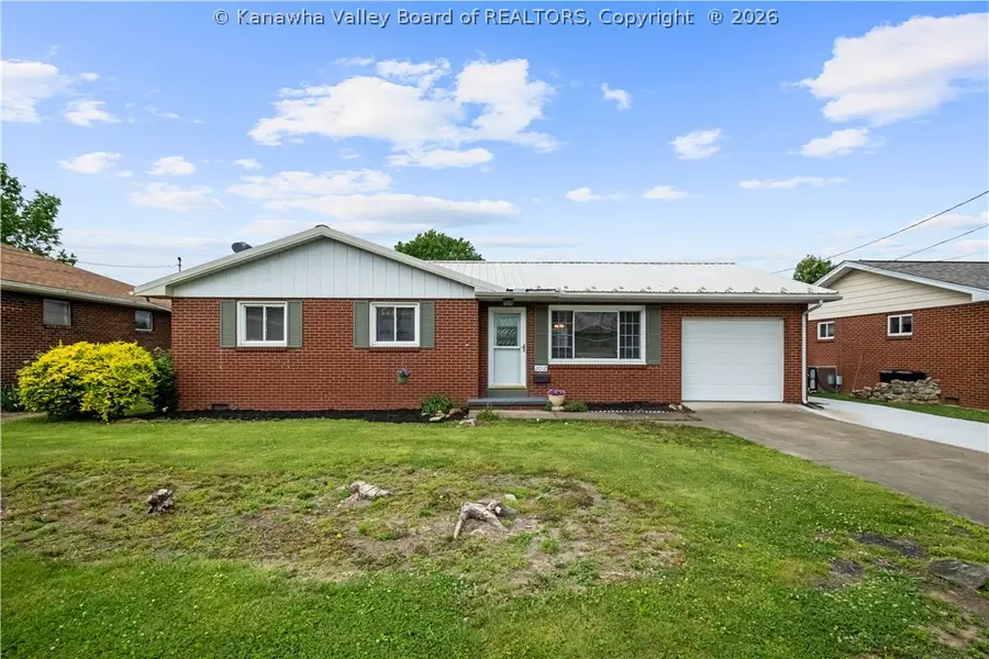 2012 Washington Avenue, Saint Albans, WV 25177 - #2