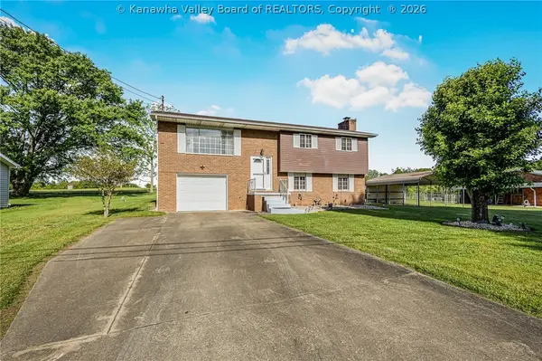116 Forsynthia Avenue, Davisville, WV 26142