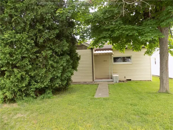 4910 Washington Avenue Se, Charleston, WV 25304