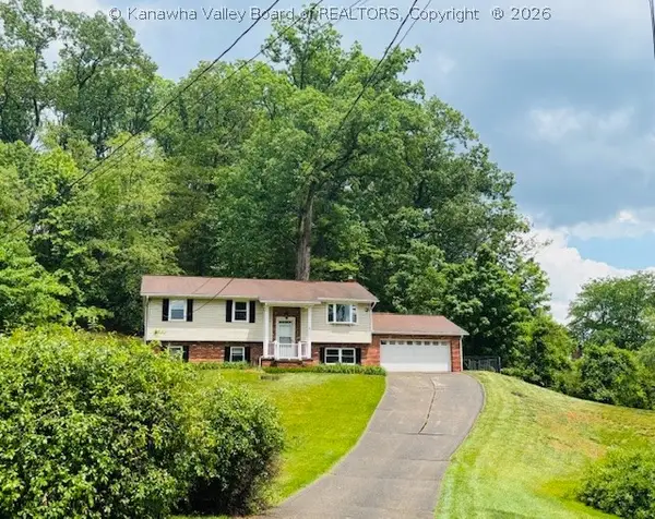 3 Woodbury Circle, Nitro, WV 25143