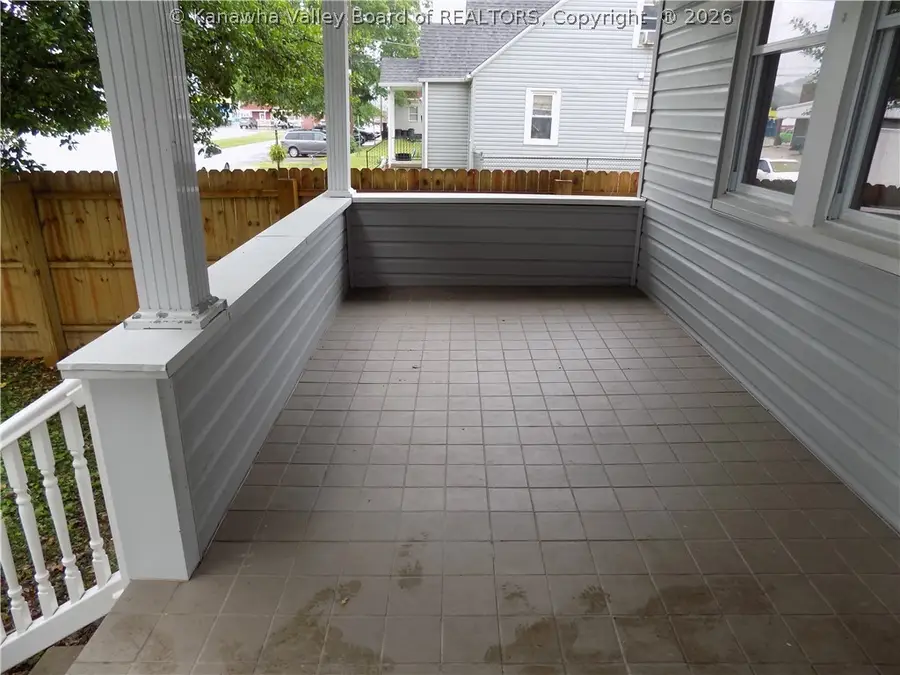 4913 Venable Avenue Se, Charleston, WV 25304 - #2