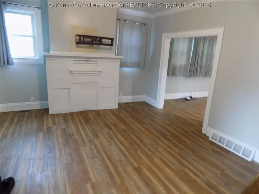 4913 Venable Avenue Se, Charleston, WV 25304 - #3