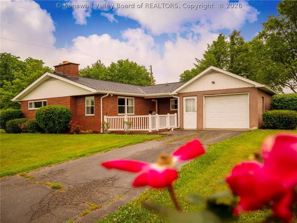 417 Sunnybrook Drive, Hurricane, WV 25526 - #1