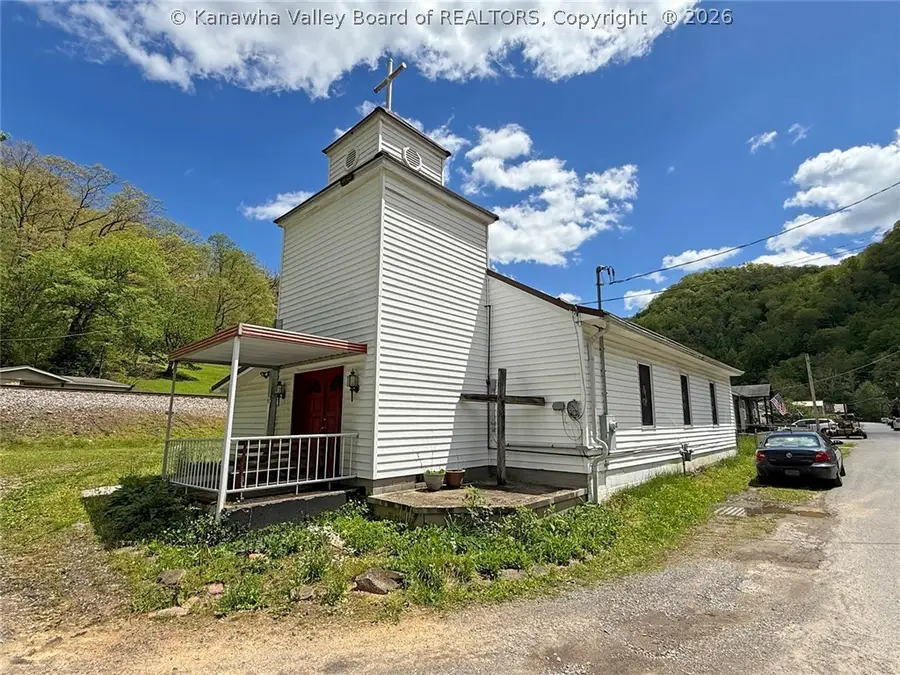 42 Madison Avenue, Madison, WV 25826 - #3