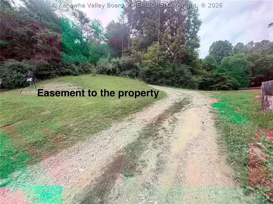 159 Honeysuckle Lane, Peytona, WV 25154 - #2