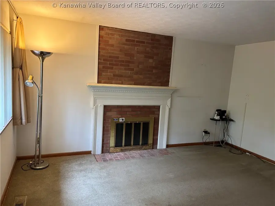 833 Daverton Road, South Charleston, WV 25303 - #2
