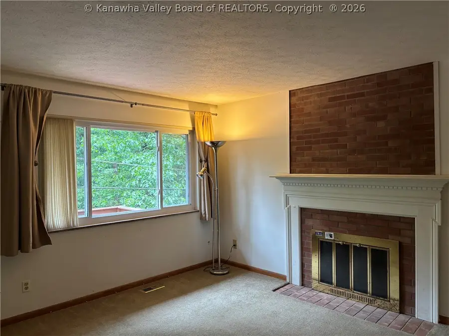 833 Daverton Road, South Charleston, WV 25303 - #3