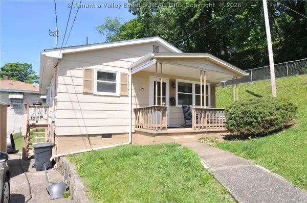 621 6th Street, Nitro, WV 25143
