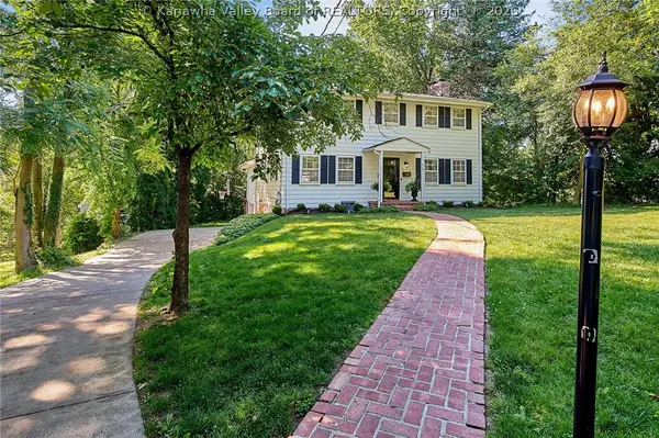 909 Chestnut Road, Charleston, WV 25314