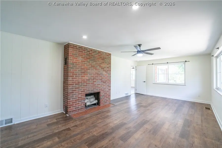827 Hughes Drive, Saint Albans, WV 25177 - #3