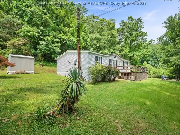 59 Meadow Mist Lane, Sissonville, WV 25312