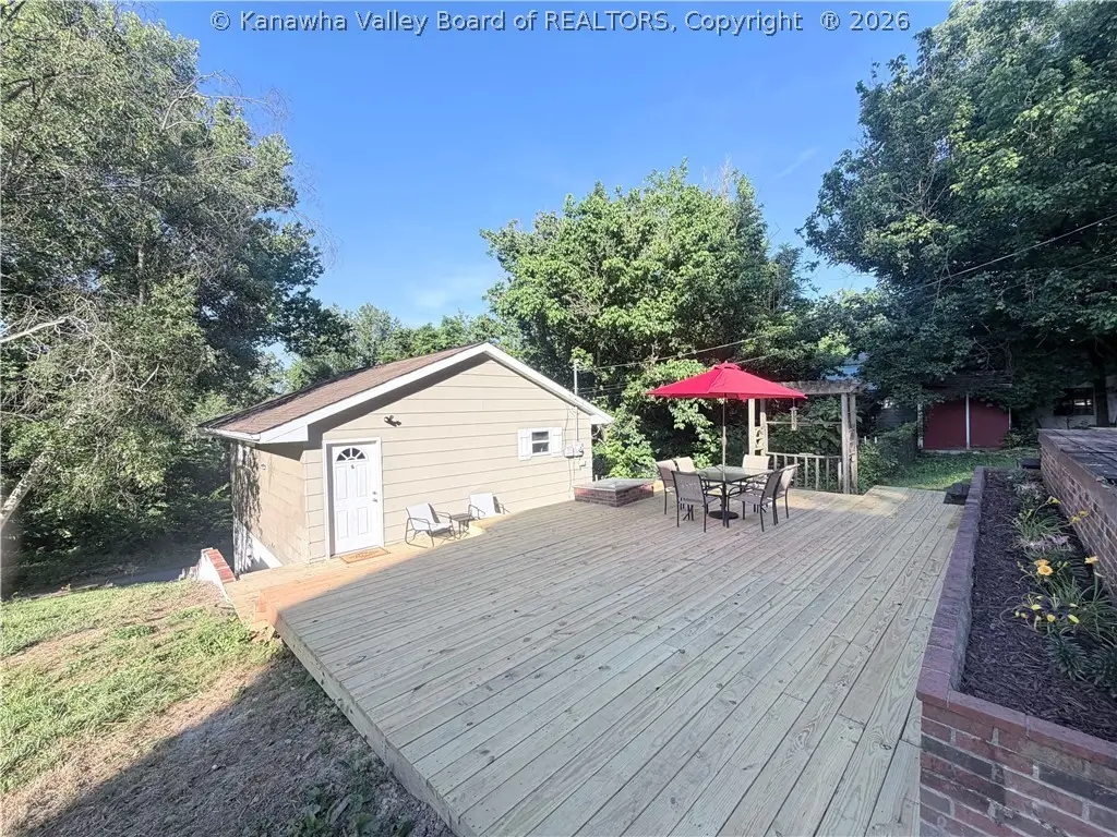 132 Roberts Road, Dunbar, WV 25064 - #1