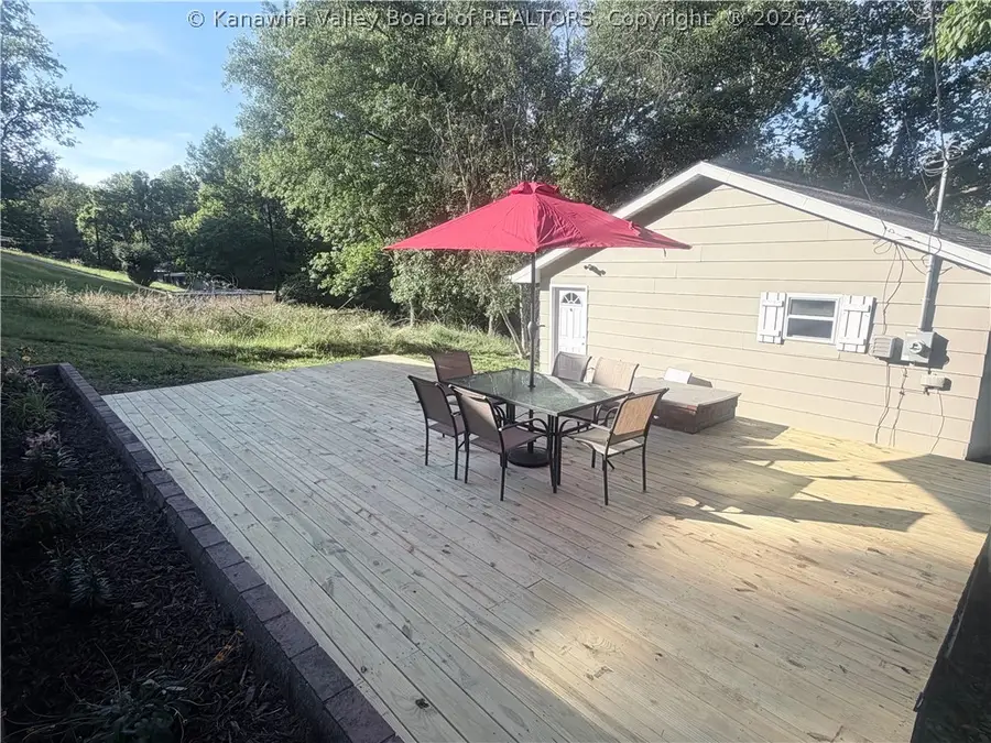 132 Roberts Road, Dunbar, WV 25064 - #2