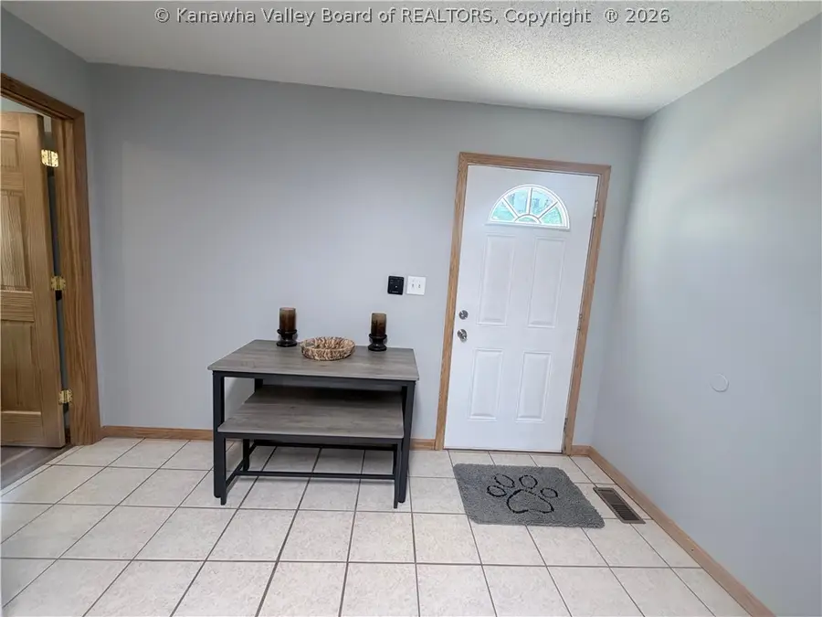 132 Roberts Road, Dunbar, WV 25064 - #3