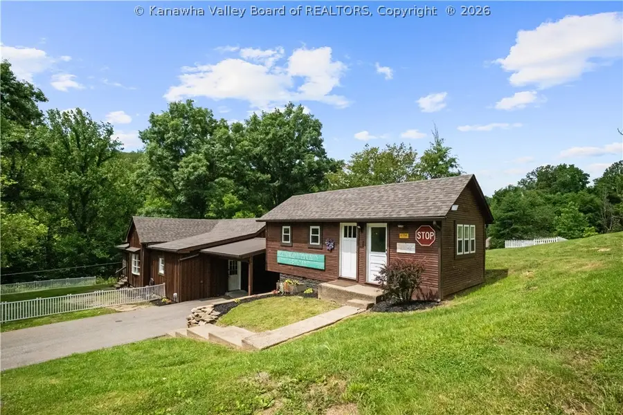 4820 Washington Street W, Charleston, WV 25312 - #2