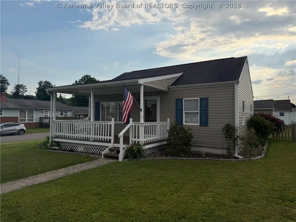 211 West Street, Saint Albans, WV 25177 - #1