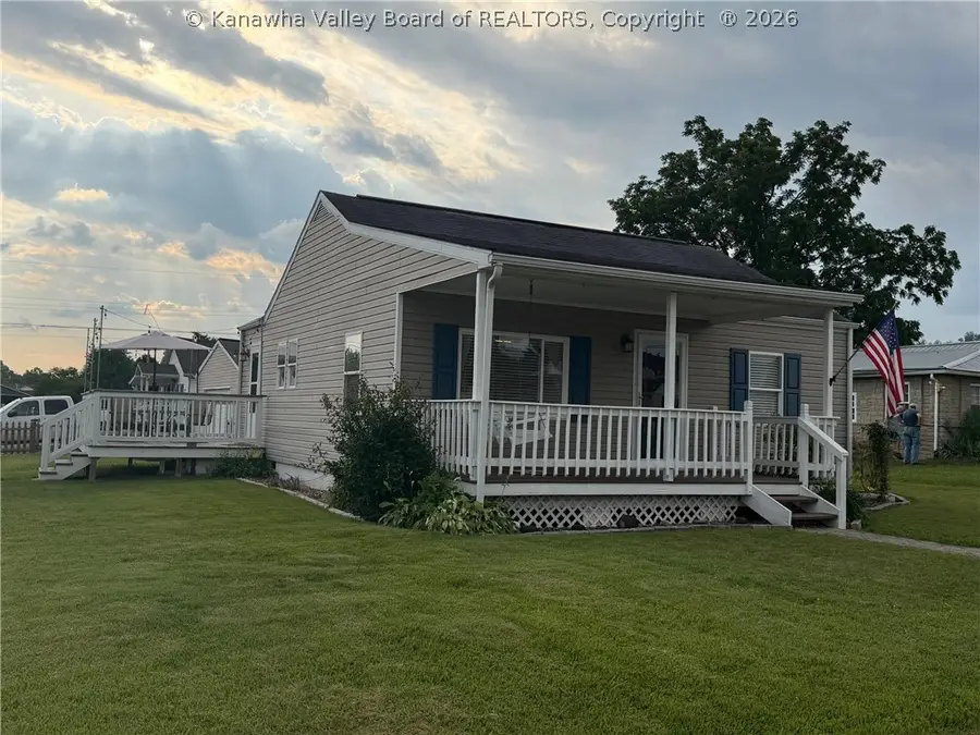 211 West Street, Saint Albans, WV 25177 - #2