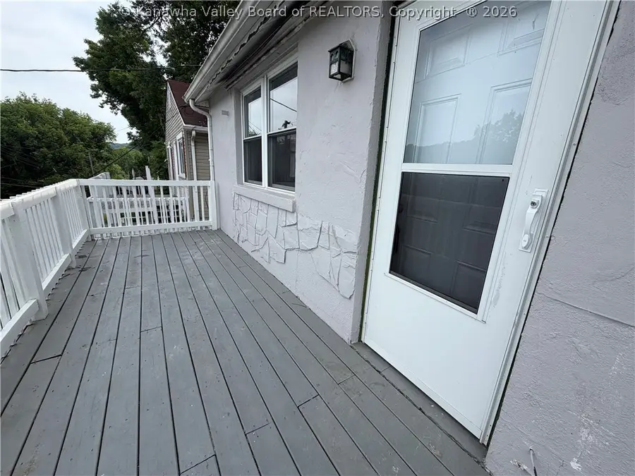 1020 Temple Street, Charleston, WV 25387 - #3
