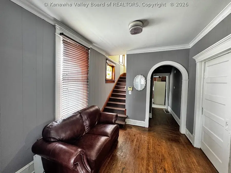 629 Virginia Street W, Charleston, WV 25302 - #2
