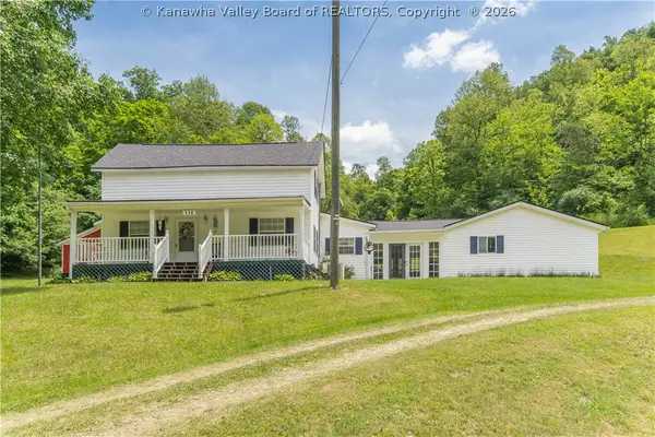 712 Left Fork 9 Mile Road, Lesage, WV 25537