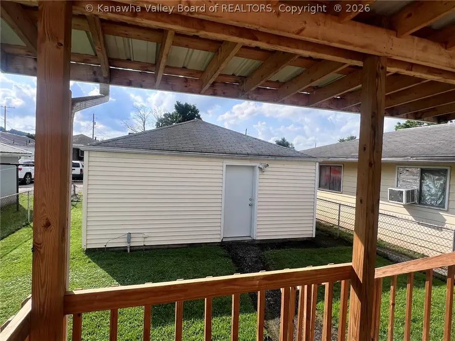 403 17th Street, Dunbar, WV 25064 - #3