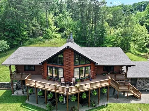 90 Pennington Road, Liberty, WV 25124