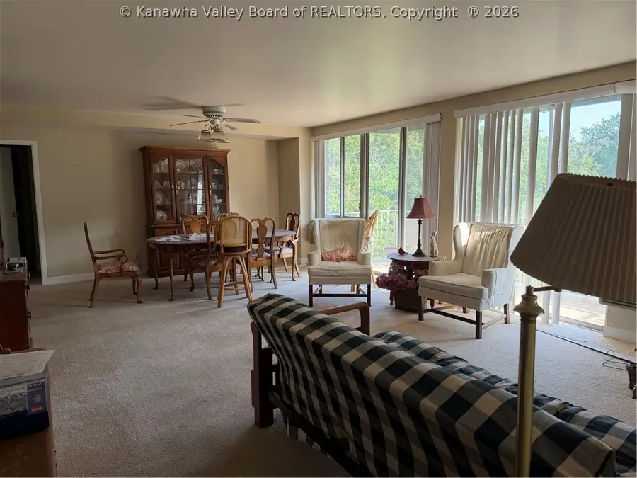 1800 Roundhill Road #406, Charleston, WV 25304 - #2