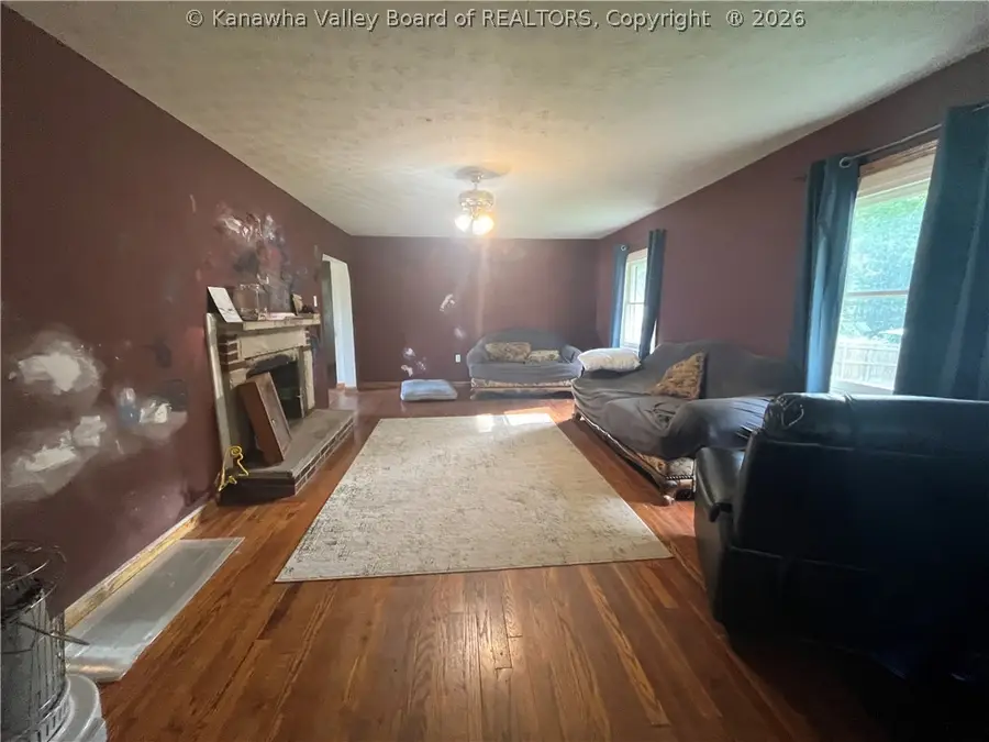 499 Staffhouse Road, Point Pleasant, WV 25550 - #2