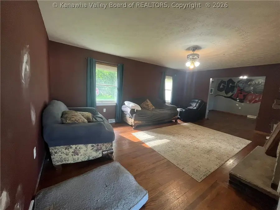 499 Staffhouse Road, Point Pleasant, WV 25550 - #3