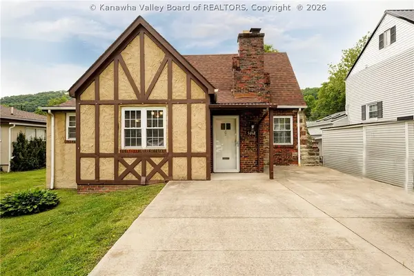 5012 Virginia Avenue Se, Charleston, WV 25304