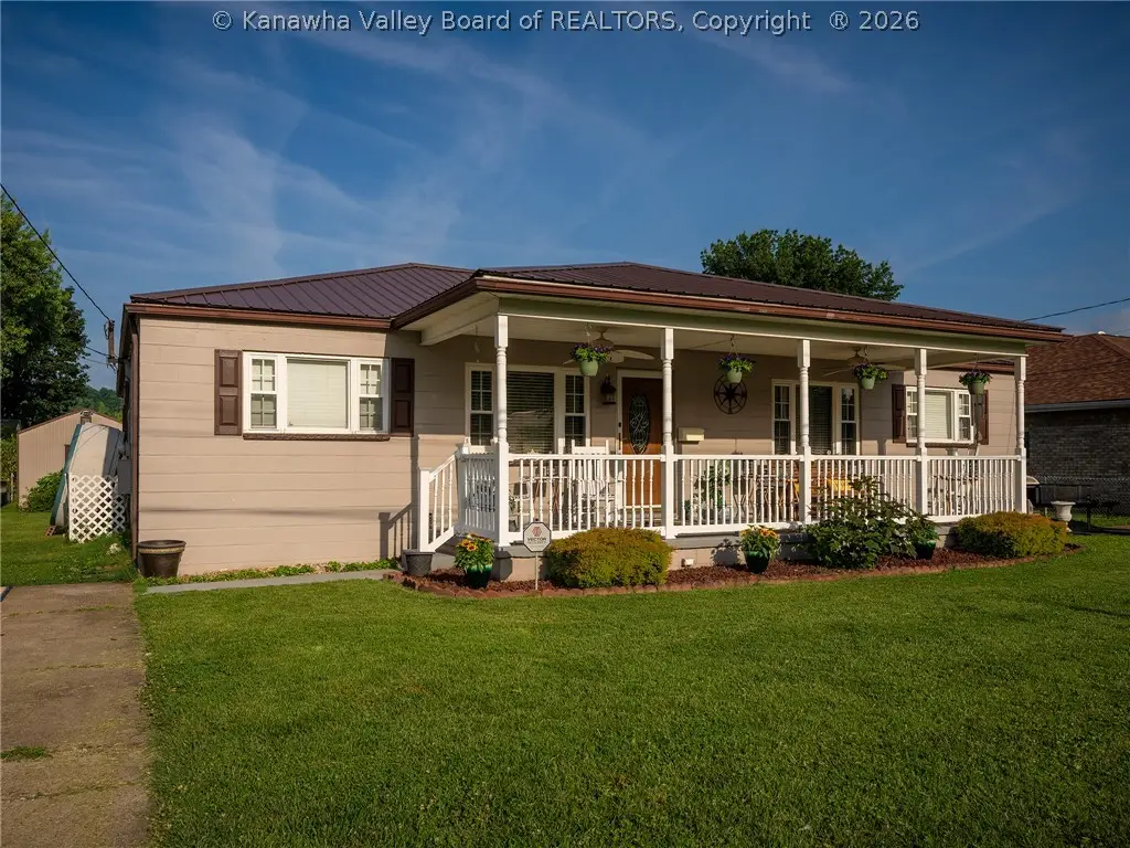 6A Washington Avenue, Nitro, WV 25143 - #1