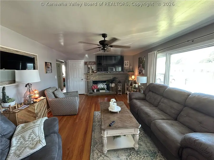 816 30th Street, Point Pleasant, WV 25550 - #3