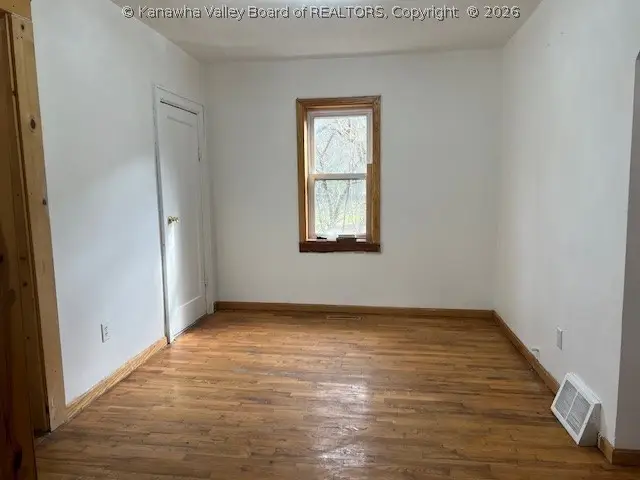 916 Lincoln Avenue, South Charleston, WV 25309 - #2