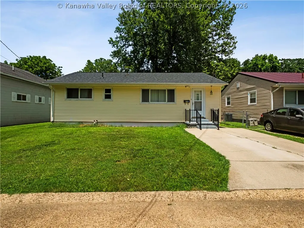 3939 39th Street E, Nitro, WV 25143 - #1