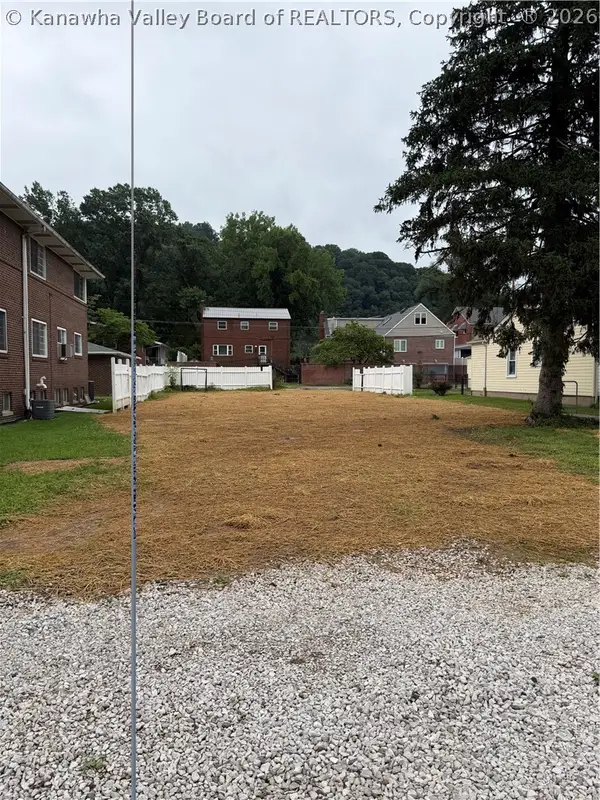 3804 Virginia Avenue, Charleston, WV 25304
