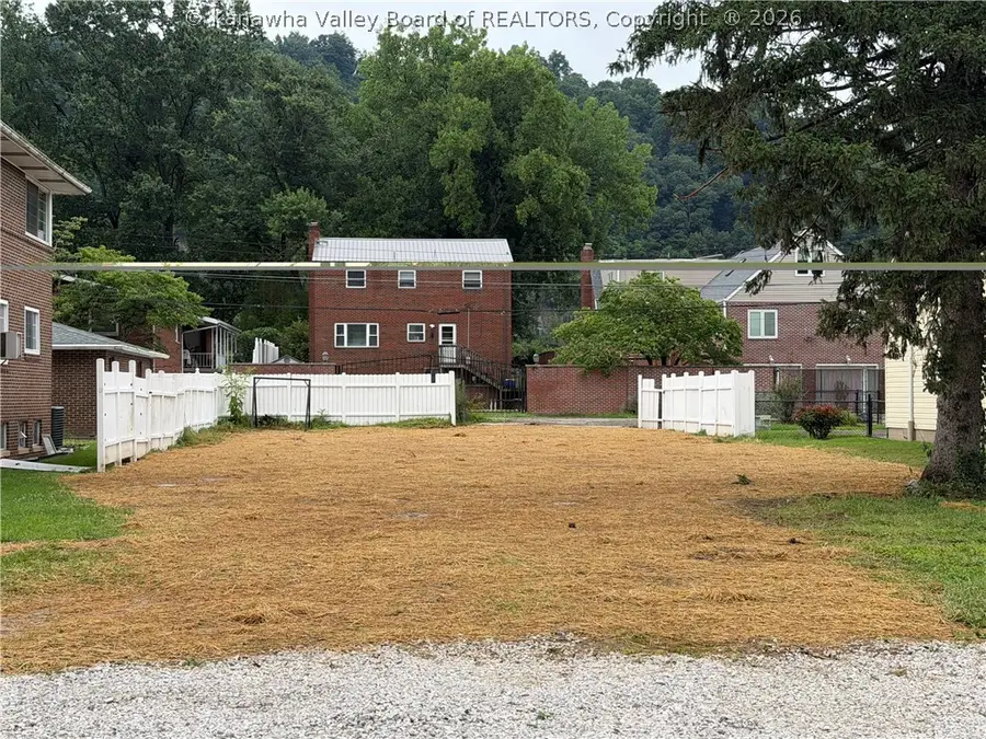 3804 Virginia Avenue, Charleston, WV 25304 - #2