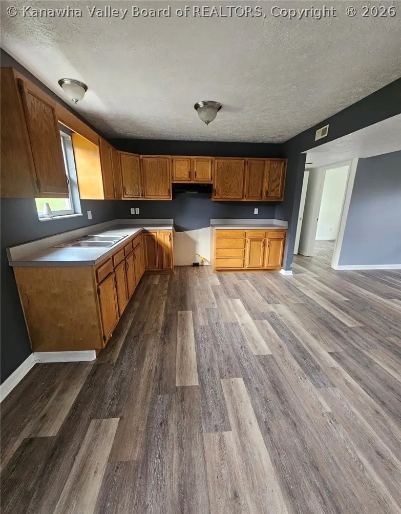 5587 Kanawha Turnpike, Saint Albans, WV 25177 - #3