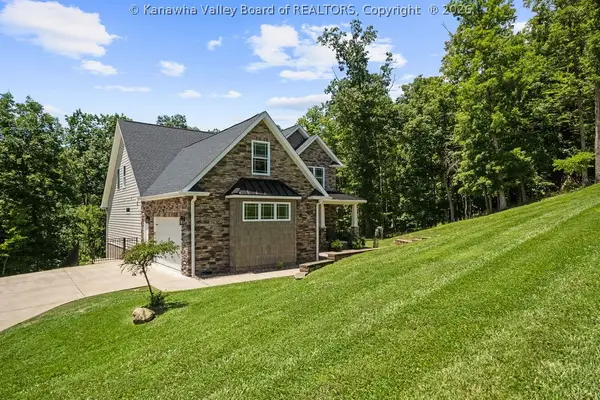175 Stardust Drive, Scott Depot, WV 25560