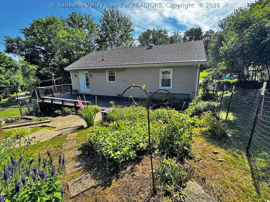 845 Sweet Acres Drive, Saint Albans, WV 25177 - #2