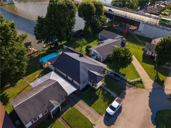 1518 Fenton Circle, Nitro, WV 25143