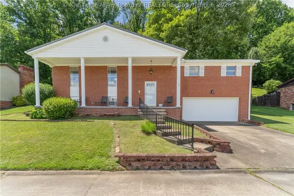 7010 Kanawha Farm Circle, Charleston, WV 25312