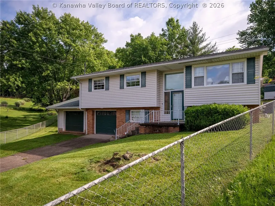106 Holley Drive, Nitro, WV 25143 - #2