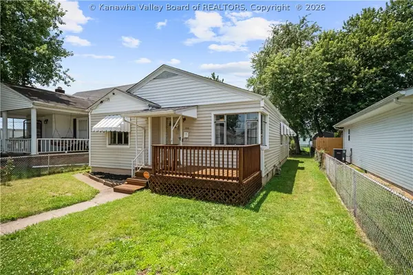 153 4th Street, Dunbar, WV 25064