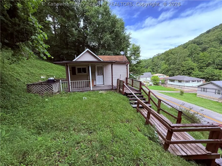 915 Campbells Creek Drive, Charleston, WV 25306 - #3