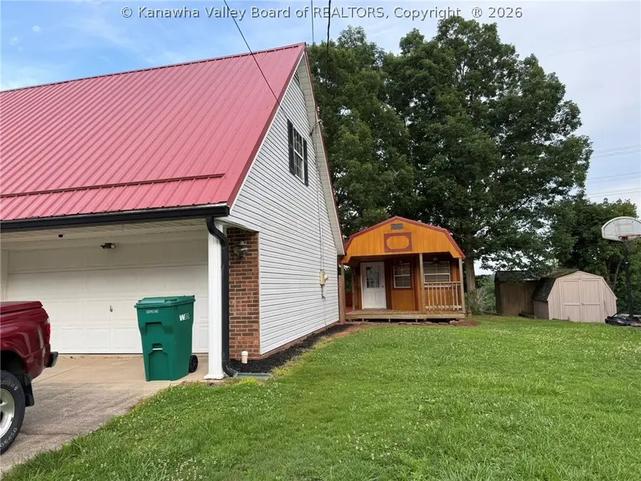 401 Kingswood Drive, Culloden, WV 25510 - #2